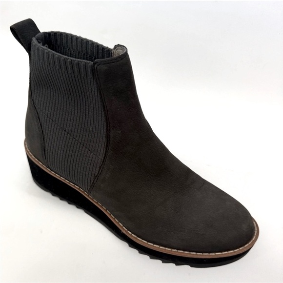 Eileen Fisher Lilou Platform Nubuck Wedge Chelsea Bootie, Ash Gray, Size 7, NWOT - Picture 4 of 11